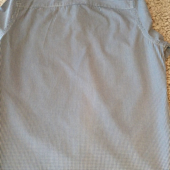 Hollister Casual Button Down Shirt - Picture 5 of 6